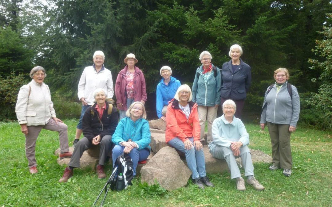Rund um den „Langen Kirschbaum“
